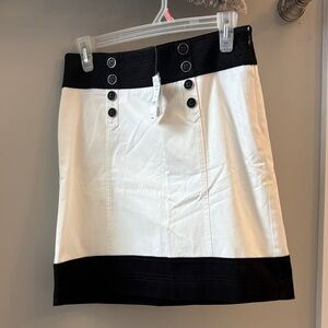 White House Black Market Women's Skirt